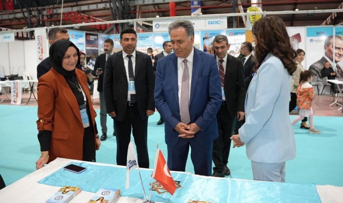 İnönü Üniversitesi’nin Rektörü Prof. Dr. Nusret Akpolat, İnönü Üniversitesi’nin ev