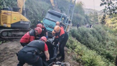 Trabzon kökenli bir hafriyat kamyonu şoförü olan Mustafa Ay, Rize’ye
