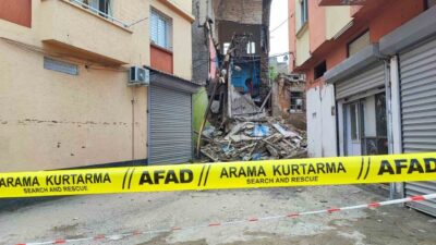 Adana’da bulunan ve uzun süredir kullanılmayan 3 katlı bir metruk
