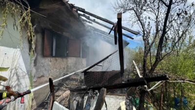 Samsun’un Vezirköprü ilçesinde bulunan bir ev, Habipfakı Mahallesi’nde öğlen saatlerinde
