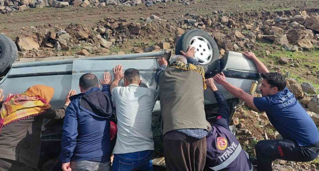 Şanlıurfa-Diyarbakır karayolunda meydana gelen trafik kazasında bir kişi yaralandı. Olay,