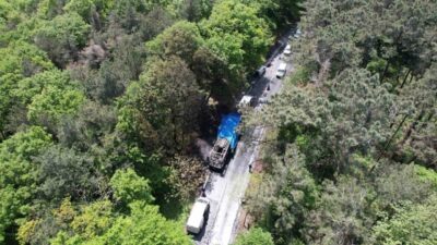 İstanbul Sarıyer ilçesinde bir IETT otobüsünde yangın çıktı. Otobüs alev