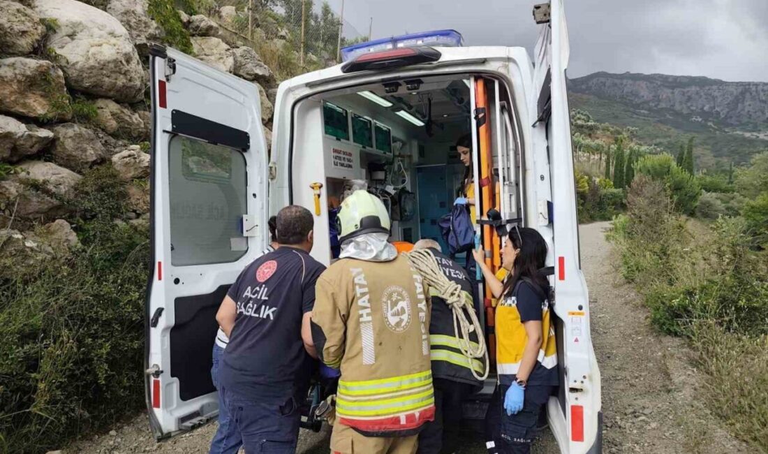 Defne ilçesinde bir kadın, Dursunlu Mahallesi’ndeki Dekuk Şelalesi’nde düşerek yaralandı.