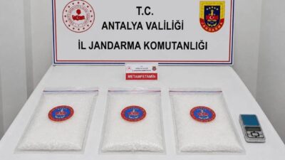 Serik ilçesindeki bir ikamette gerçekleştirilen operasyonda, 2 kilo 580 gram
