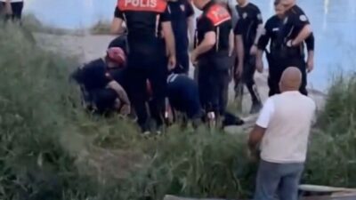 Adana’da Seyhan Nehri’ne düşen bir kadın, itfaiye ekipleri tarafından kurtarılarak