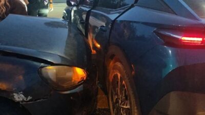 Siirt şehir merkezinde meydana gelen trafik kazasında, 15 Temmuz Demokrasi