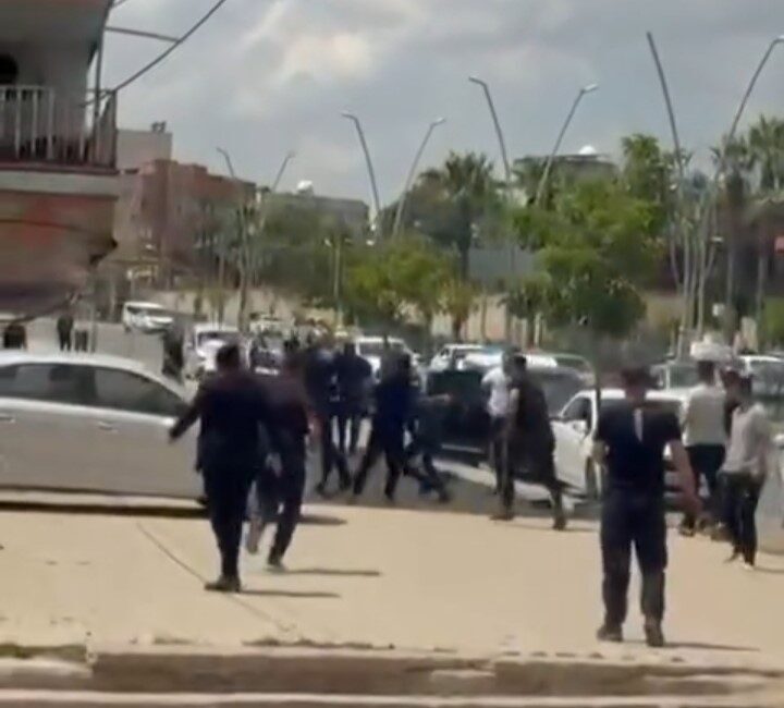 Silopi ilçesinde gerçekleşen silahlı kavgada arazi anlaşmazlığı yüzünden 7 kişi