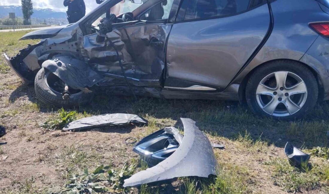 Sivas’ın Suşehri ilçesinde meydana gelen trafik kazasında 4 kişi yaralandı.