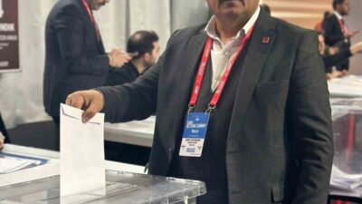 Şanlıurfa’nın Siverek ilçesinde CHP İlçe Başkanı Mehmet Eyyüp Demirböken, CHP’nin