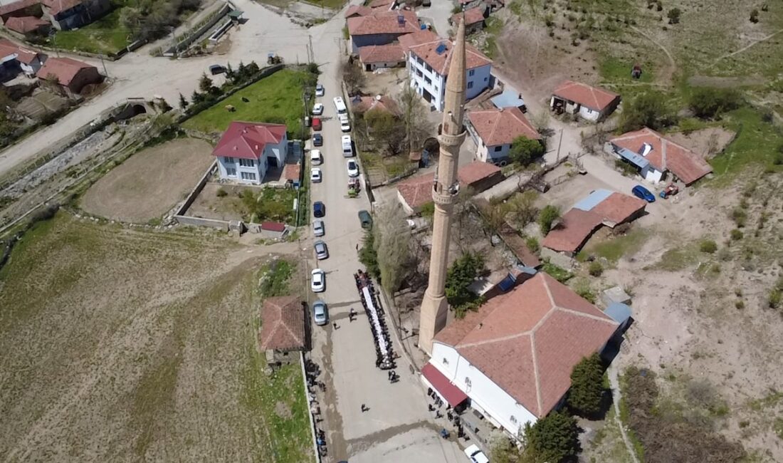 Yozgat’ın Kadışehri ilçesine bağlı Gümüşdiğin Mahallesi’nde etkili olan yağışların ardından