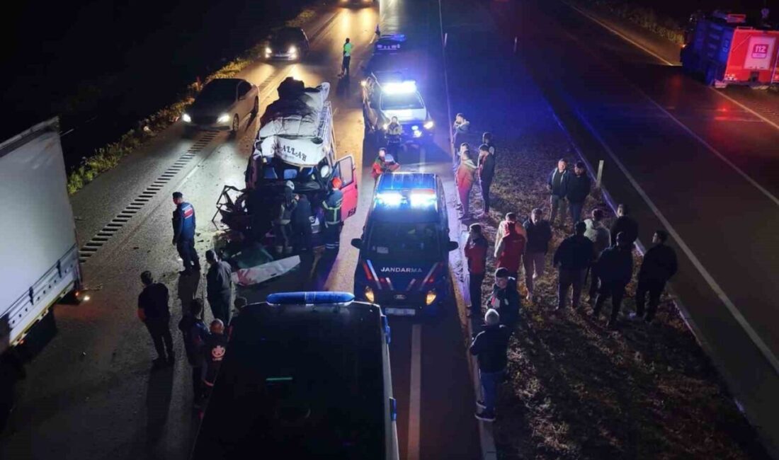Aksaray’da meydana gelen trafik kazasında, tarım işçilerini taşıyan bir minibüs
