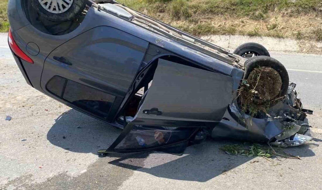 Tarsus ilçesinde meydana gelen trafik kazasında 2 kişi yaralandı. Kaza,