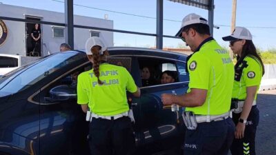 Tekirdağ’da trafik polisleri, Kurban Bayramı öncesinde sürücülerin güvenli bir şekilde