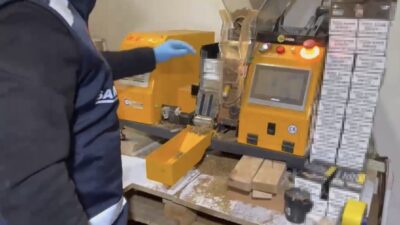 Samsun’un Tekkeköy ilçesinde gerçekleştirilen operasyonda 45.800 adet dolu makaron bulunurken,