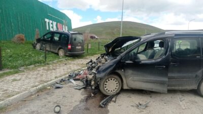 Erzurum’un Tekman ilçesinde yaşanan trafik kazasında 6 kişi yaralandı. Kaza,