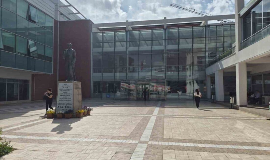 Tepebaşı Belediyesi’ne yönelik yapılan operasyonla ilgili açıklamada bulunan Eskişehir Cumhuriyet