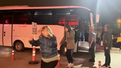Eskişehir’de Tepebaşı Belediyesi’ne yönelik gerçekleştirilen operasyon sonucunda gözaltına alınan şüpheliler,