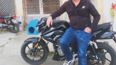 İzmir’in Tire ilçesinde otomobil ile motosikletin çarpıştığı trafik kazasında motosiklet