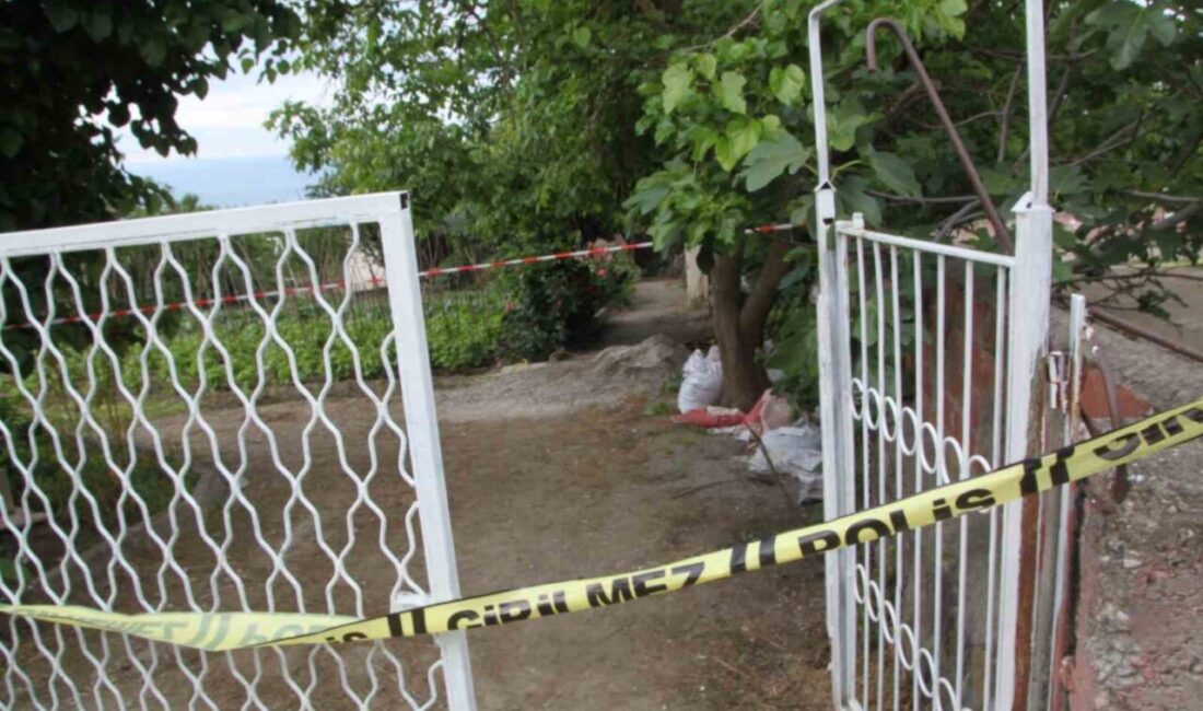 Şüpheliler, eşinin kendisini aldattığını düşündüğü kişinin babasına ait bağ evine
