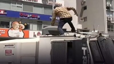 İzmir’de, Millet İttifakı’na mensup siyasetçi Özgür Özel’in katılımı ile düzenlenmesi