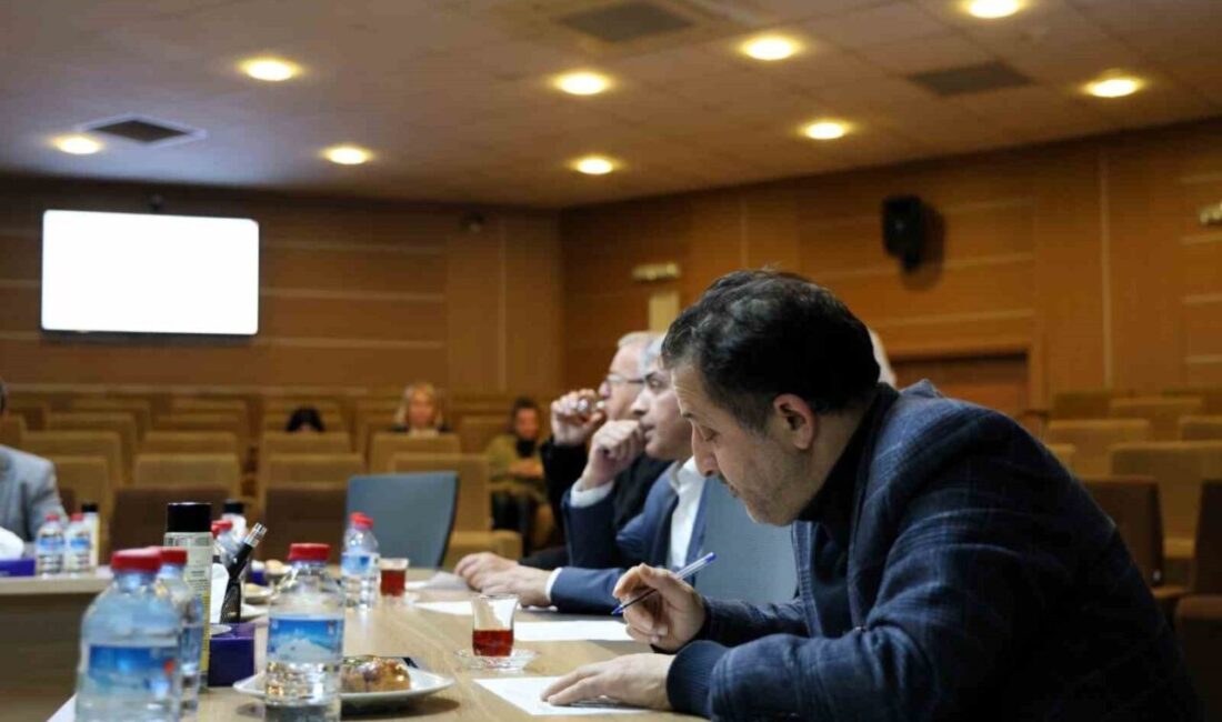 Kocaeli Büyükşehir Belediyesi Encümeni, toplu taşıma ve market denetimlerine ilişkin