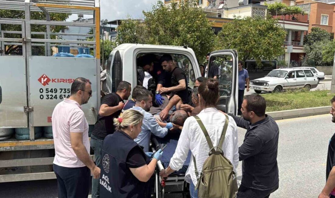 Tarsus ilçesinde bir tüp kamyoneti sürücüsü, minibüs şoförüyle yaşadığı trafik