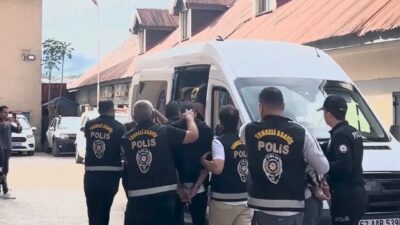 Tunceli’de Emniyet Müdürlüğü ekipleri, vatandaşları faizsiz kredi vaadiyle kandırarak 100