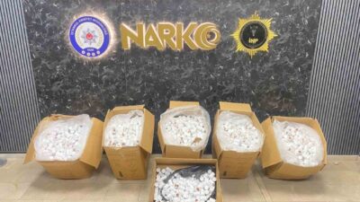 Tuzla ilçesinde gerçekleştirilen uyuşturucu operasyonunda 2 konut ve 1 araç