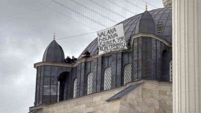 Sivas Merkez Cami Yaptırma ve Yaşatma Derneği tarafından inşa edilen