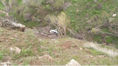 Çatak ilçesinde meydana gelen trafik kazasında, 5 jandarma personeli kurtuluşu