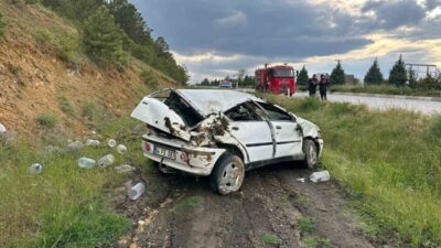 Uşak’ta meydana gelen bir trafik kazasında 3 kişi yaralandı. Kaza,