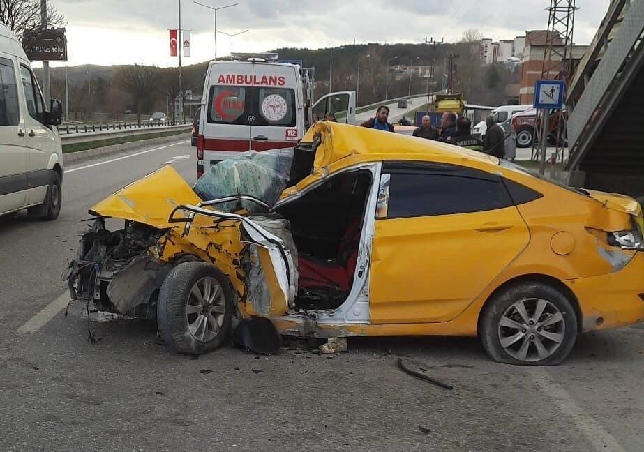 Samsun’un Havza ilçesinde meydana gelen bir trafik kazasında direksiyon hakimiyetini