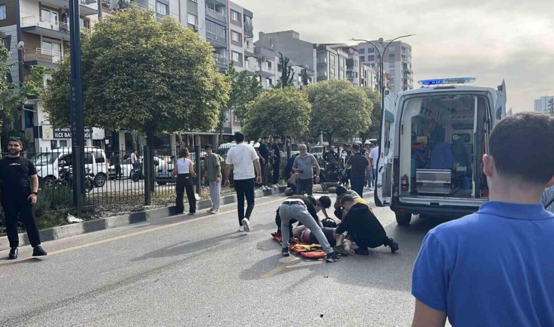Manisa’nın Yunusemre ilçesinde, Hüseyin Genç Üst Geçidi’nde mahsur kalan vatandaşı