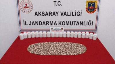 Aksaray ilinde jandarma ekipleri, uyuşturucu üretimi ve ticareti yapan şüphelilere