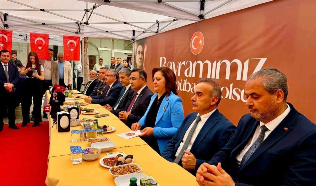 Afyonkarahisar Valisi Dr. Naci Aktaş, kentte sükunetli bir bayramın geçirilmesi