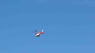 Bahçesaray ilçesinde solunum sorunu yaşayan 77 yaşındaki hasta helikopter ambulansla