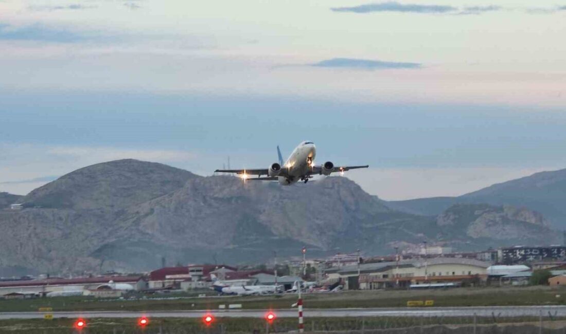 Van’da farklı zamanlarda yakalanan Afganistan vatandaşı kaçak göçmenler, güvenlik güçleri