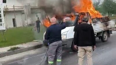 Eskişehir’de bir tüp taşıma kamyonetinde meydana gelen yangına ilk müdahaleyi,