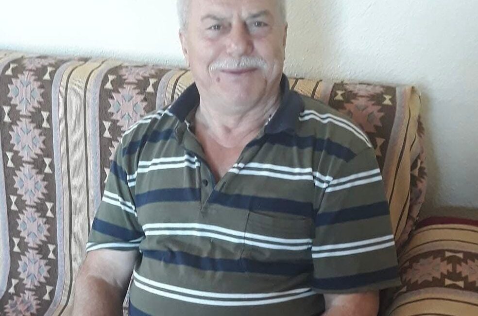 Bartın’ın Ulus ilçesinde bir yaşlı adam, sobadan çıkan yangın sonrasında
