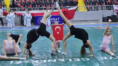 Yozgat’ta 19 Mayıs Atatürk’ü Anma Gençlik ve Spor Bayramı, renkli