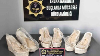 Tokat’ta Narkotik Suçlarla Mücadele ekipleri, kadın ayakkabılarının tabanlarına gizlenmiş eroin