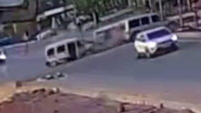 Yüksekova ilçesinde meydana gelen zincirleme trafik kazasında 11 kişinin yaralanması