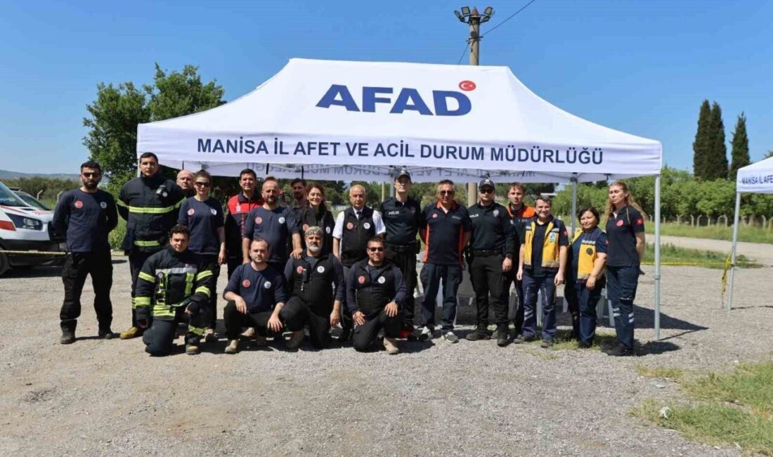 Manisa’nın Alaşehir ilçesinde, afetlere karşı hazırlıklı olma amacıyla düzenlenen “Yerel