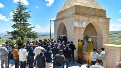 Kırşehir Valisi Murat Sefa Demiryürek, kentin köklü geleneklerini ve manevi