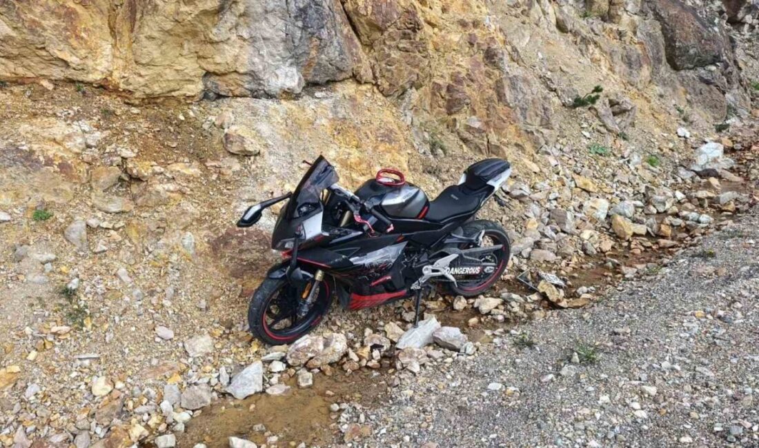Gümüşhane’nin Zigana Dağı bölgesinde meydana gelen bir motosiklet kazasında bir