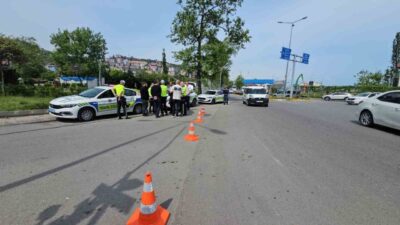 Zonguldak’ta bir yük treni, liman sahasına girmek için geri manevra