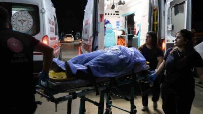 Kozan ilçesindeki Gedikli Mahallesi’nde meydana gelen olayda, bir otomobil uçurumdan