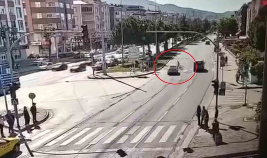 Samsun’da, bisikletiyle yaya geçidinden karşıya geçmeye çalışırken bir otomobilin çarpması