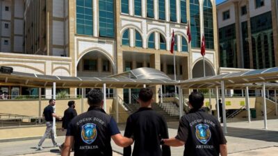 Antalya’da, 17 yaşındaki E.K. isimli genç, sosyal medya üzerinden “12’den