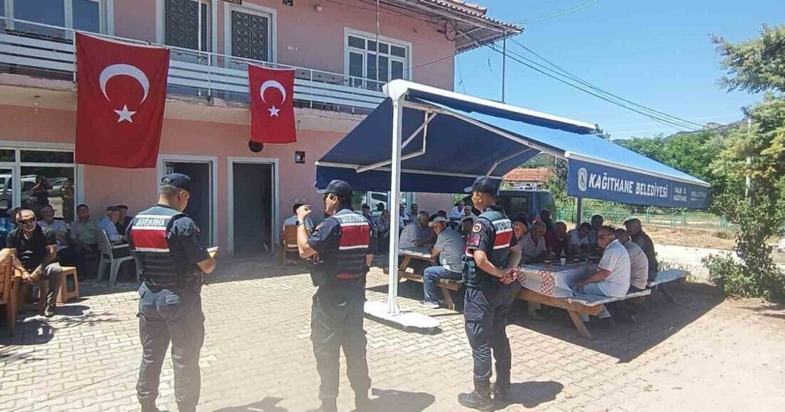 Bilecik’te 1400 kişiye hırsızlık ve yangın konularında bilgilendirme yapıldı. Yenipazar